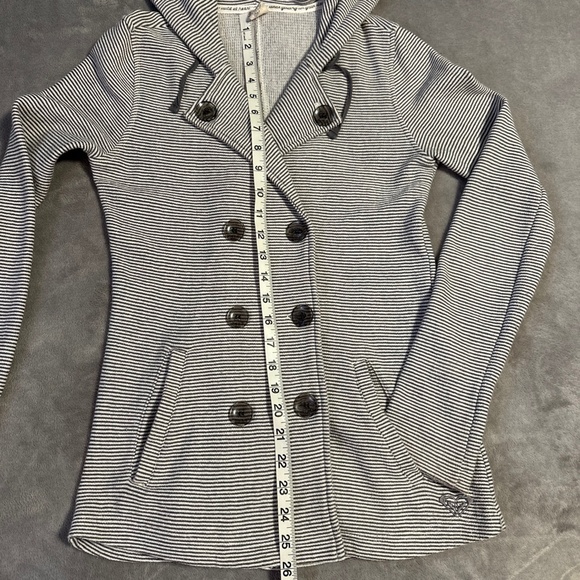 Roxy Striped Button Up Sweater Jacket Women's XS Gray Grey Y2K Cozy Fall Preppy - Picture 3 of 8